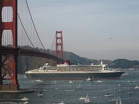 IMG_1707 Queen Mary 2 crossing under the Golden Gate Bridge